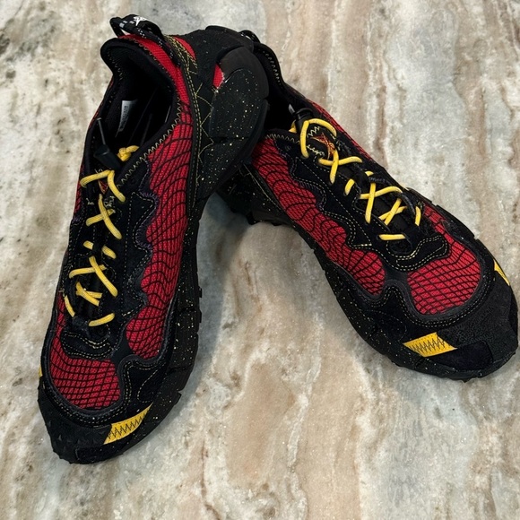 Men’s REEBOK ZIG KINETICA II EDGE- Vector Red. Size 9 - Picture 6 of 12